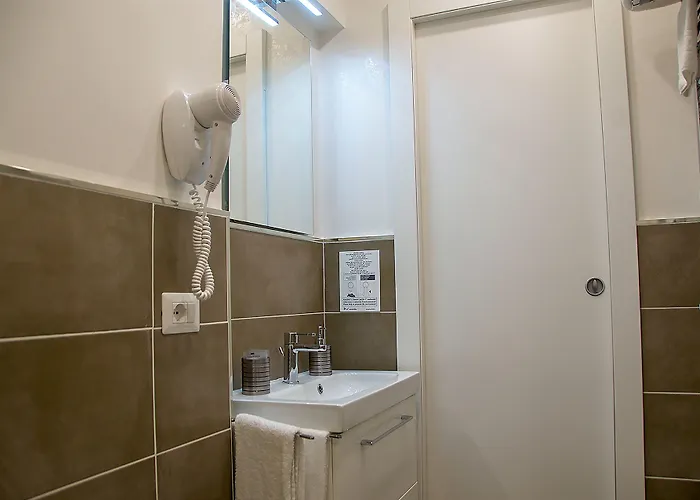 Vespahouse 4* Roma