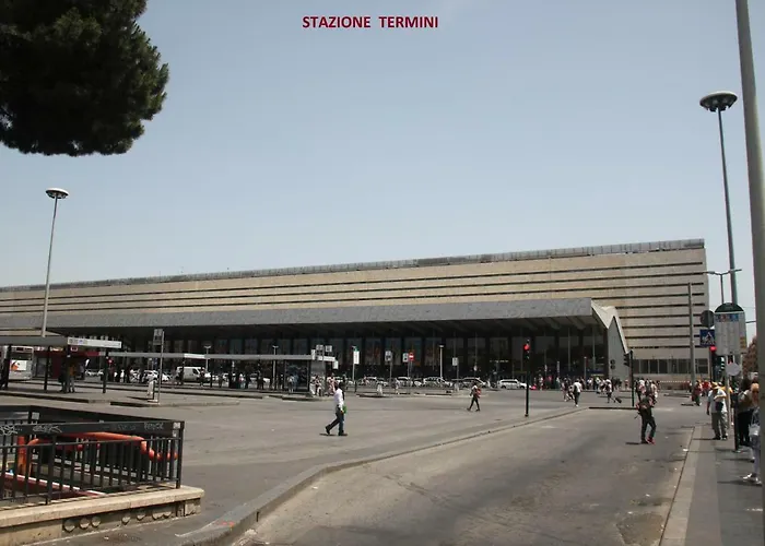 Vespahouse 4* Rome